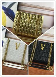 Picture of Versace Lady Handbags _SKUfw114273068fw